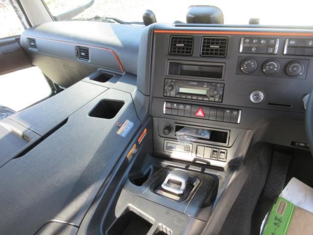 Ref No.A14587844 MITSUBISHI SUPER GREAT Image#12