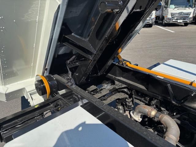 Ref No.A14603974 MITSUBISHI CANTER TRUCK Image#9