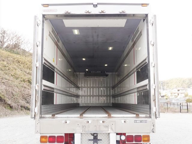 Ref No.A14672540 NISSAN DIESEL QUON Image#17