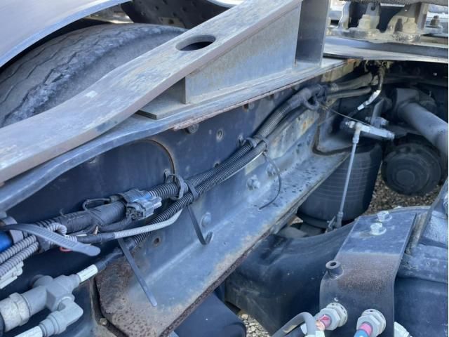 Ref No.A14694433 NISSAN DIESEL QUON Image#9