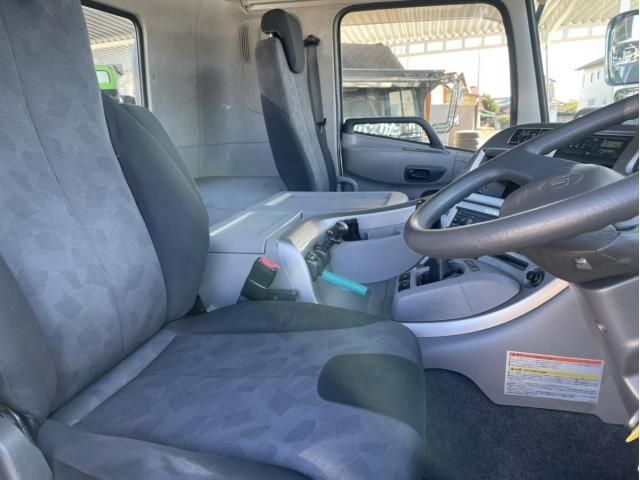 Ref No.A14694433 NISSAN DIESEL QUON Image#17