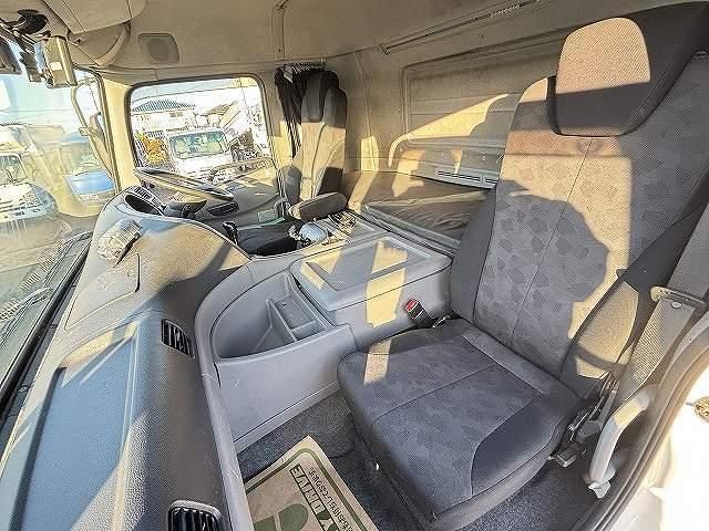 Ref No.A14756087 NISSAN DIESEL QUON Image#15