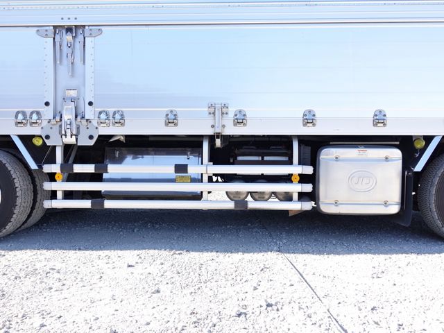 Ref No.A14799640 NISSAN DIESEL QUON Image#16