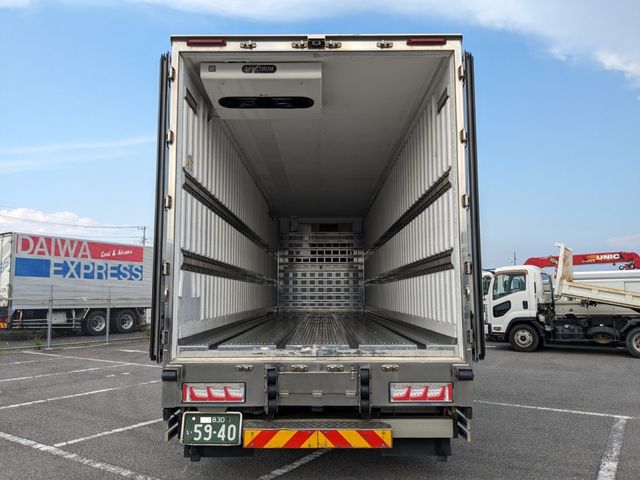 Ref No.A14842756 MITSUBISHI SUPER GREAT Image#6