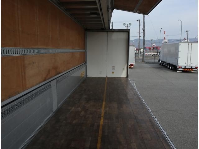 Ref No.A14880334 NISSAN DIESEL QUON Image#17