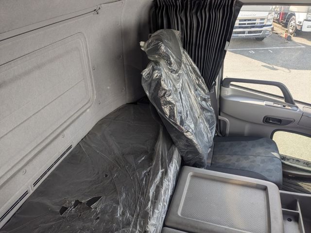 Ref No.A14918914 NISSAN DIESEL QUON Image#19