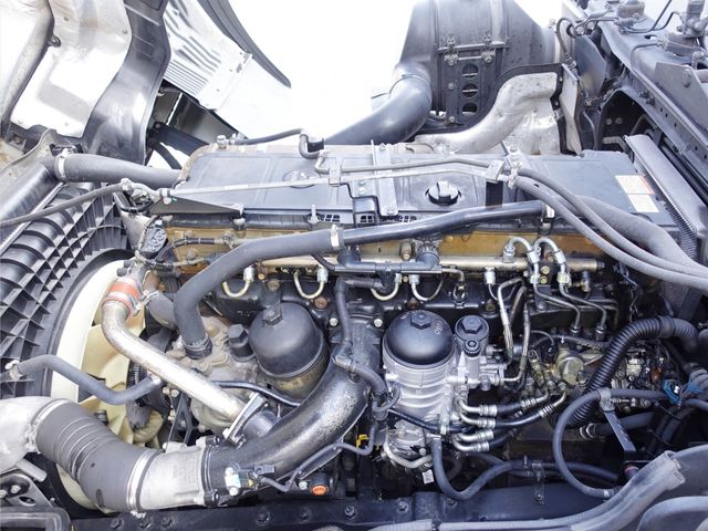Ref No.A14935658 MITSUBISHI SUPER GREAT Image#17