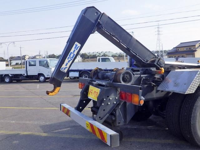 Ref No.A14948626 NISSAN DIESEL QUON Image#8