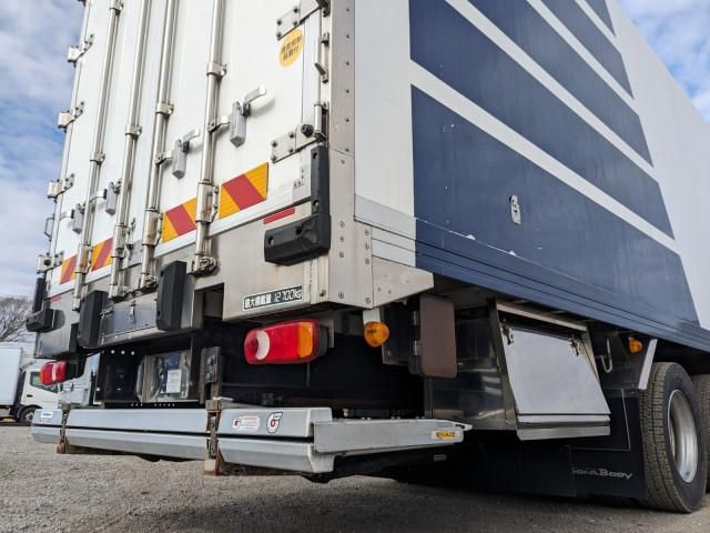 Ref No.A14978423 NISSAN DIESEL QUON Image#7