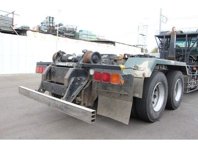 Ref No.A14990481 NISSAN DIESEL QUON Image#17