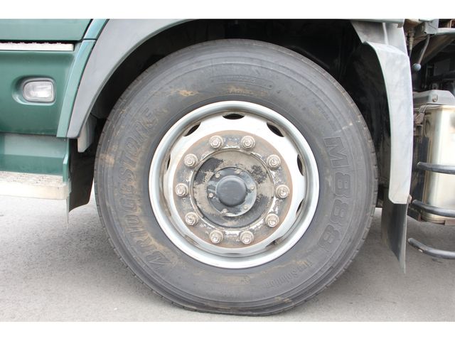 Ref No.A14990481 NISSAN DIESEL QUON Image#14