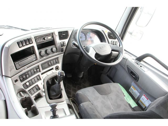 Ref No.A14990481 NISSAN DIESEL QUON Image#13