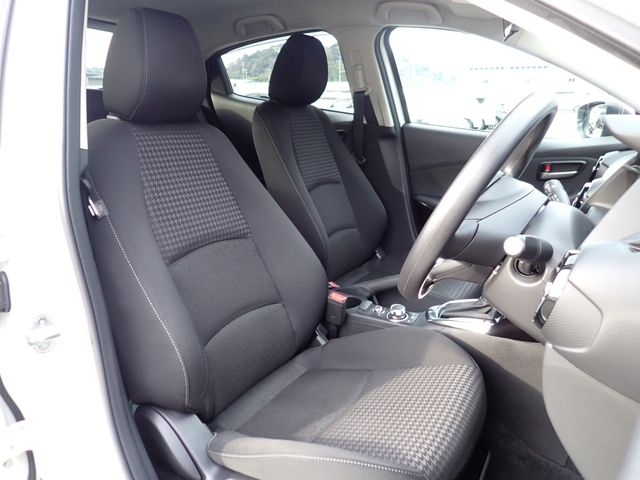 Ref No.A14995164 MAZDA DEMIO Image#18