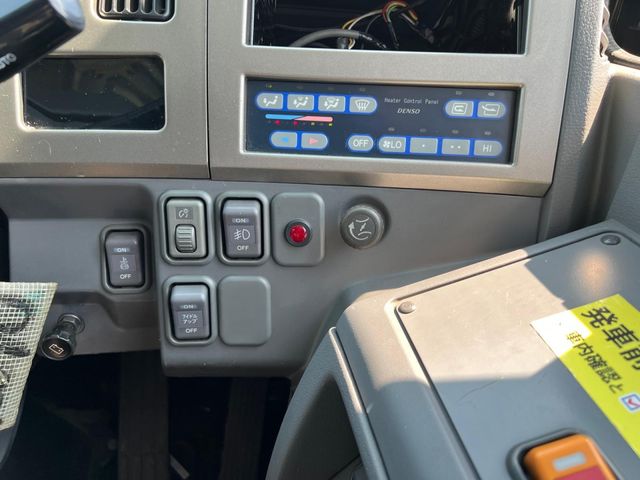Ref No.A15009178 HINO SELEGA Image#6