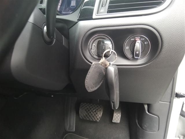 Ref No.A15009596 PORSCHE MACAN Image#15