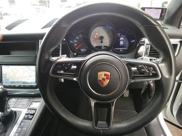 Ref No.A15009596 PORSCHE MACAN Image#13