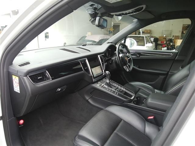 Ref No.A15009596 PORSCHE MACAN Image#20