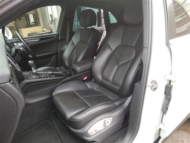 Ref No.A15009596 PORSCHE MACAN Image#14