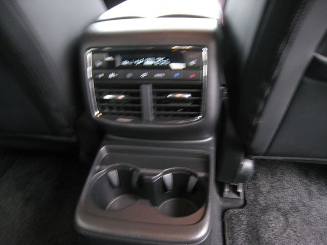 Ref No.A15021652 MAZDA CX8 Image#9