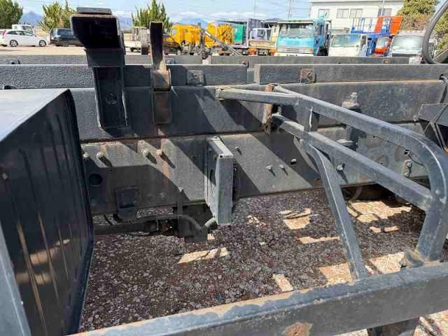 Ref No.A15051906 NISSAN DIESEL QUON Image#17
