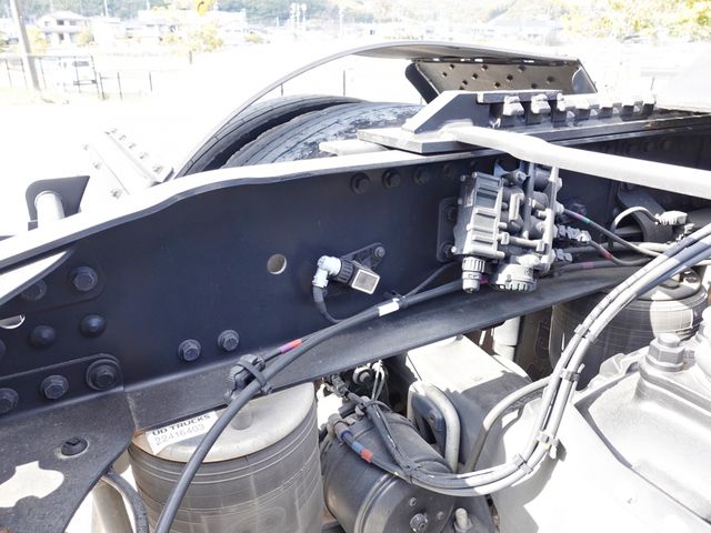 Ref No.A15059403 NISSAN DIESEL QUON Image#20