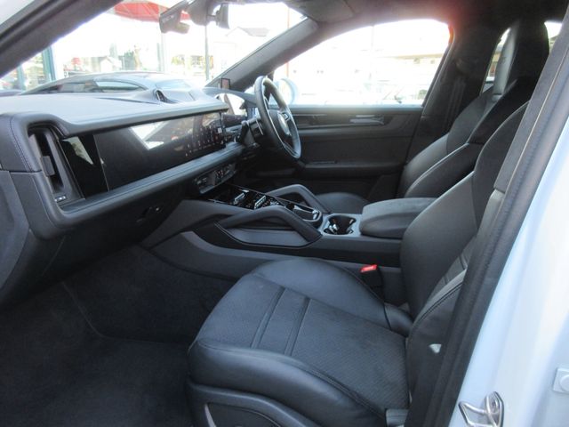 Ref No.A15069896 PORSCHE CAYENNE Image#16