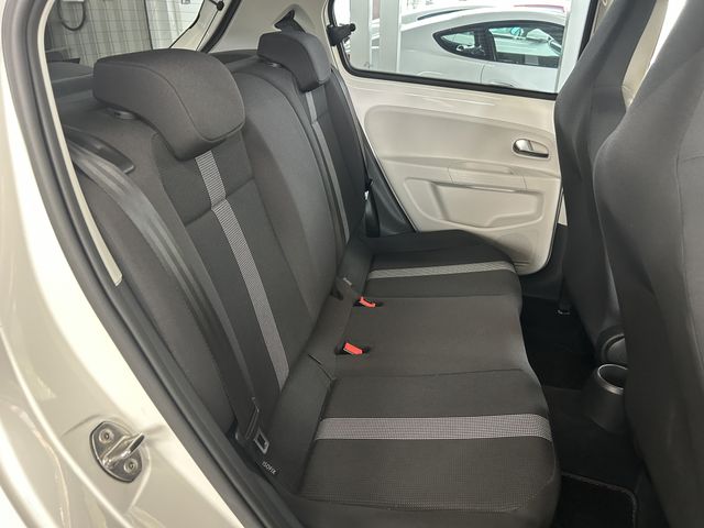 Ref No.A15096300 VOLKSWAGEN UP Image#11