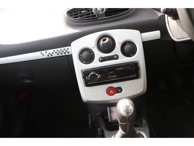 Ref No.A15107730 Renault LUTECIA Image#4
