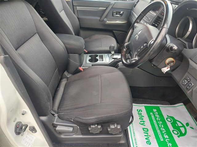 Ref No.A15114111 MITSUBISHI PAJERO Image#13