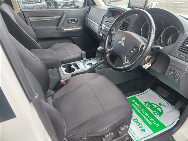 Ref No.A15114111 MITSUBISHI PAJERO Image#14