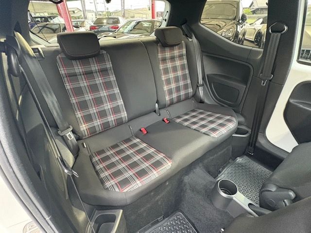 Ref No.A15160279 VOLKSWAGEN UP Image#18