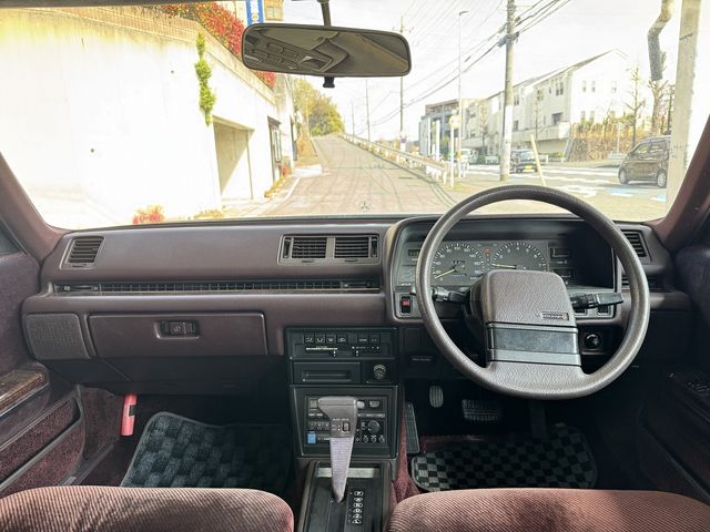 Ref No.A15162137 MITSUBISHI DEBONAIR Image#2