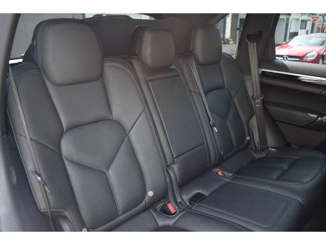 Ref No.A15162240 PORSCHE CAYENNE Image#16