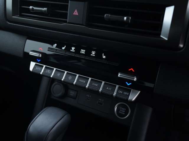 Ref No.A15170023 MITSUBISHI TRITON Image#12