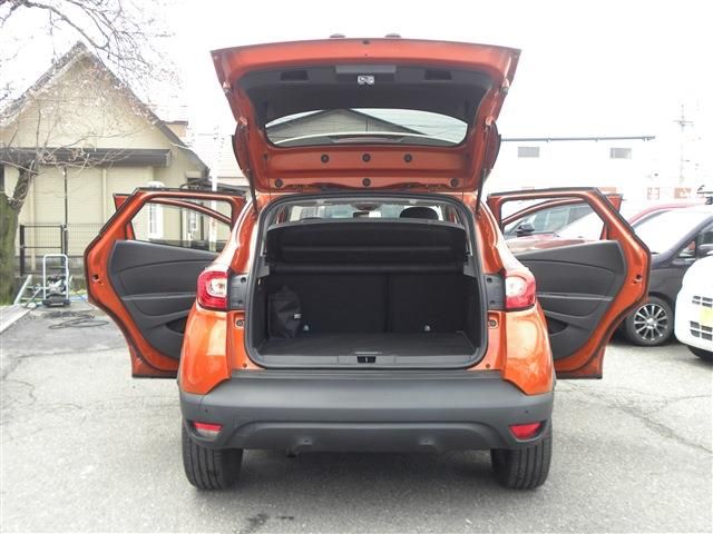 Ref No.A15191881 Renault CAPTUR Image#16