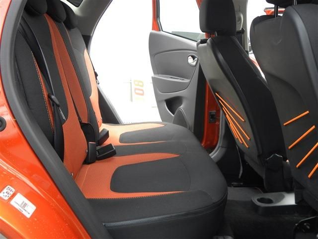 Ref No.A15191881 Renault CAPTUR Image#14