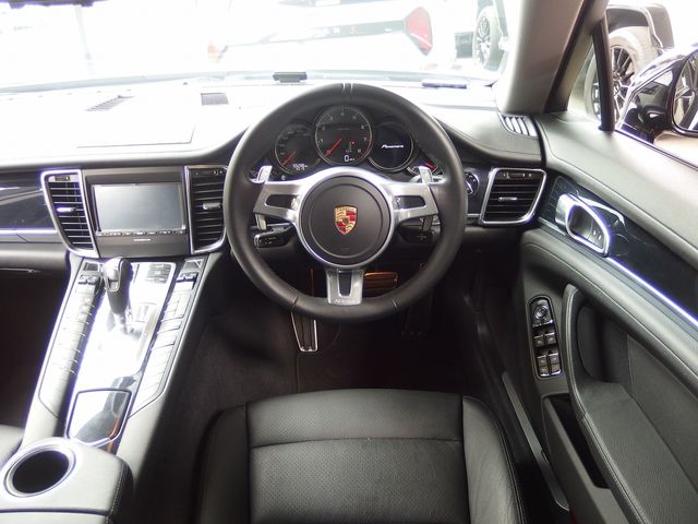 Ref No.A15225787 PORSCHE PANAMERA Image#15