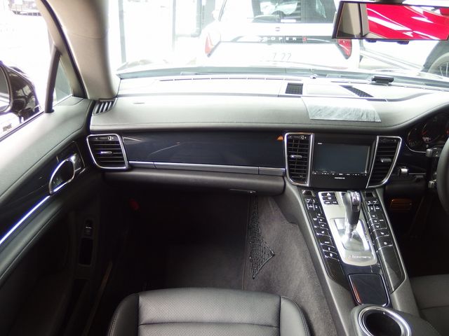 Ref No.A15225787 PORSCHE PANAMERA Image#19