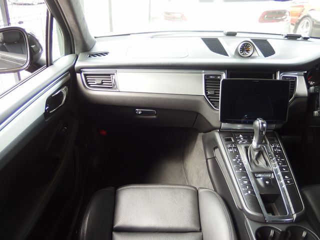 Ref No.A15225918 PORSCHE MACAN Image#20