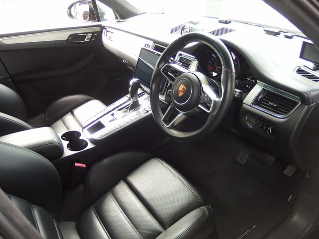 Ref No.A15225918 PORSCHE MACAN Image#17