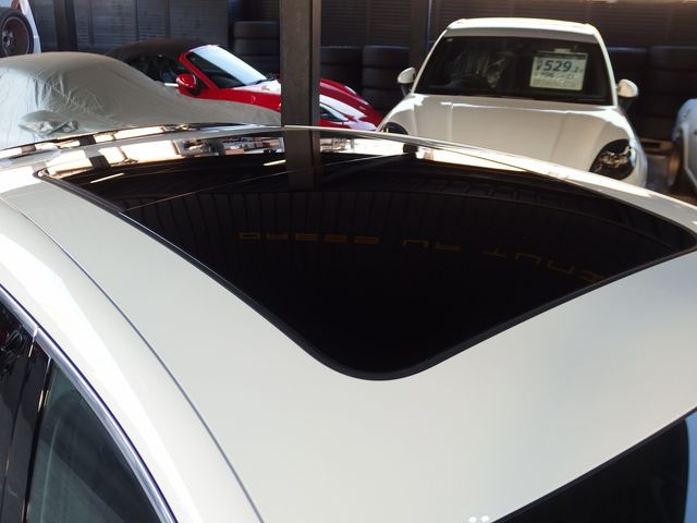 Ref No.A15225919 PORSCHE MACAN Image#11