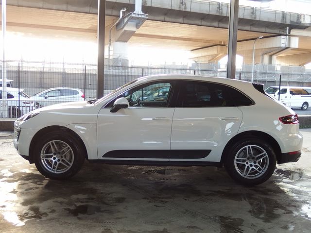 Ref No.A15225919 PORSCHE MACAN Image#9