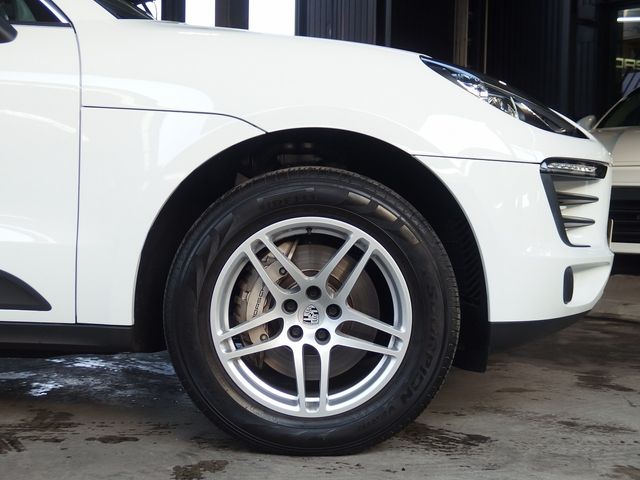 Ref No.A15225919 PORSCHE MACAN Image#12