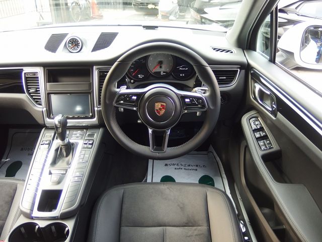 Ref No.A15225919 PORSCHE MACAN Image#16
