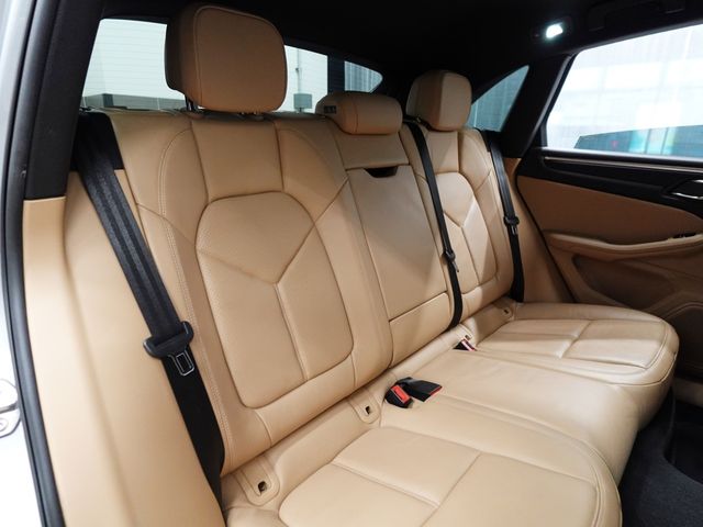 Ref No.A15226148 PORSCHE MACAN Image#13
