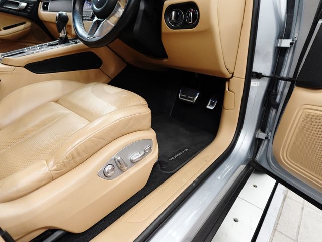 Ref No.A15226148 PORSCHE MACAN Image#9