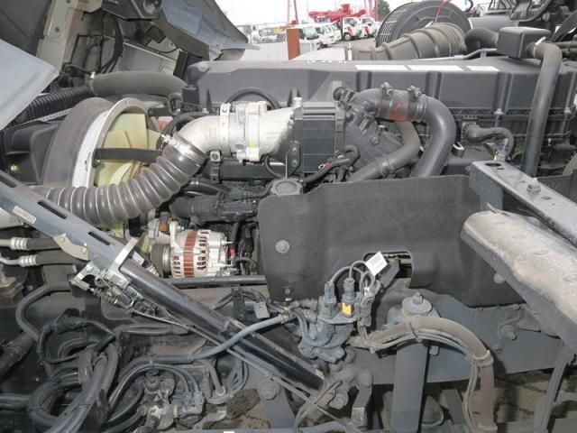 Ref No.A15226377 NISSAN DIESEL QUON Image#17