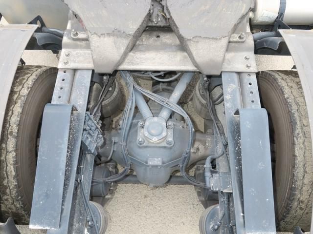 Ref No.A15226377 NISSAN DIESEL QUON Image#8
