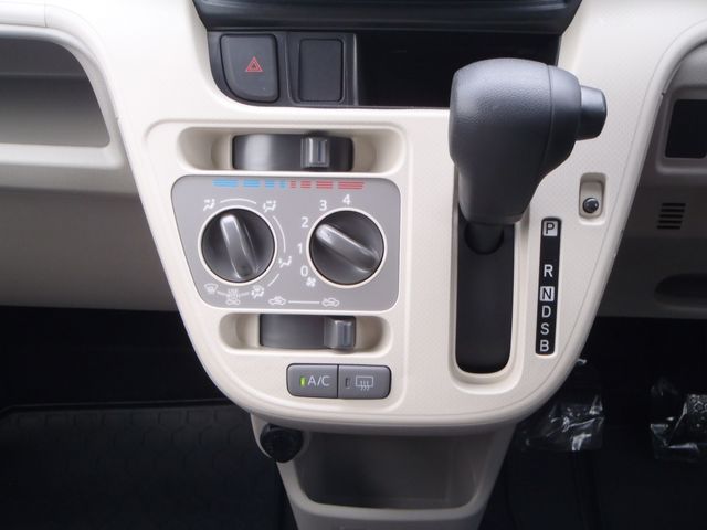 Ref No.A15306804 DAIHATSU MOVE Image#16
