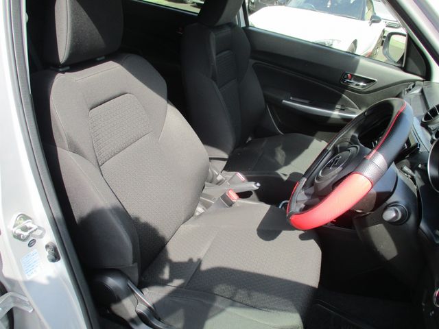 Ref No.A15327789 SUZUKI SWIFT Image#10